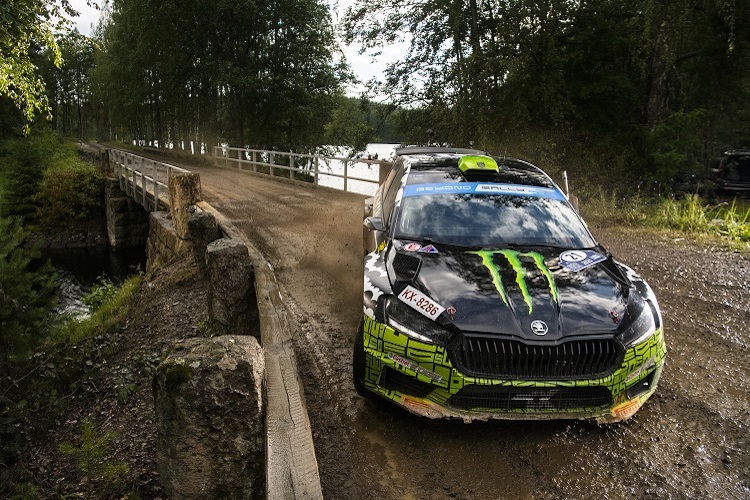 Oliver Solberg gewann «außer Konkurrenz» die WRC2