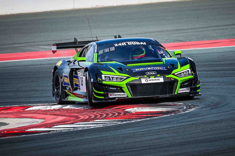 Der Sainteloc Racing Audi nimmt die 24h Dubai von der Pole-Position auf