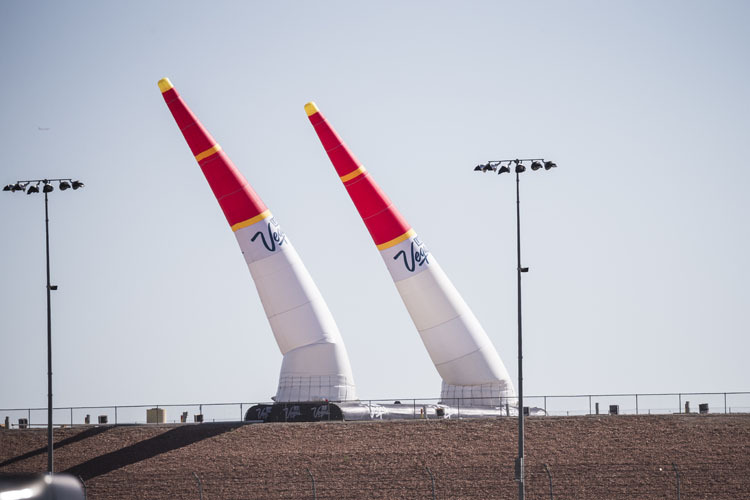 Bei diesem Wind konnten die Red Bull Air Race-Stars nicht fliegen