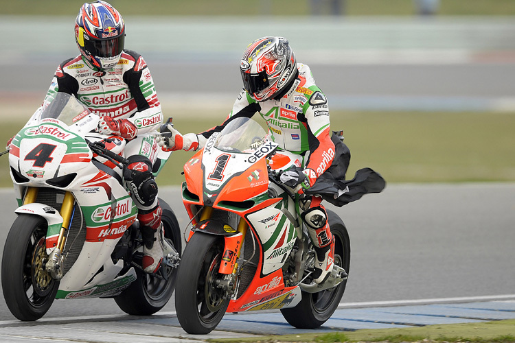 Jonathan Rea (li.) und Weltmeister Max Biaggi