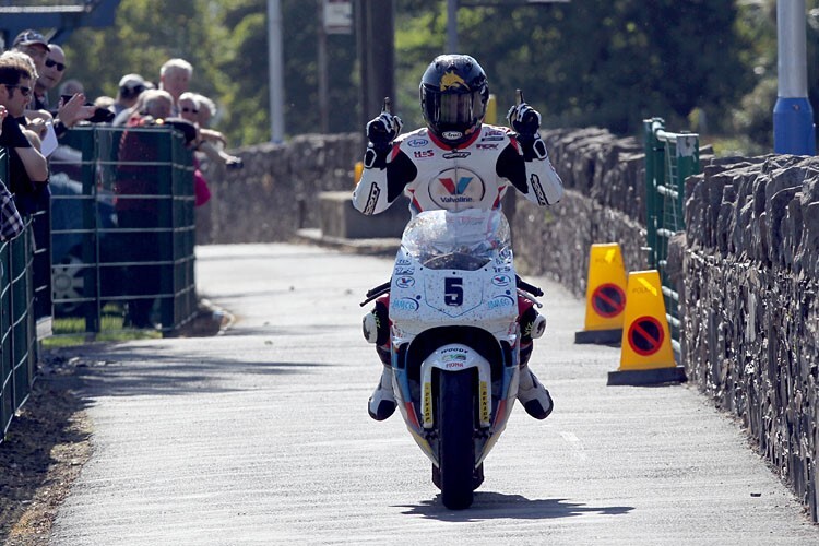Bruce Anstey - Classic TT Isle of Man (2014)