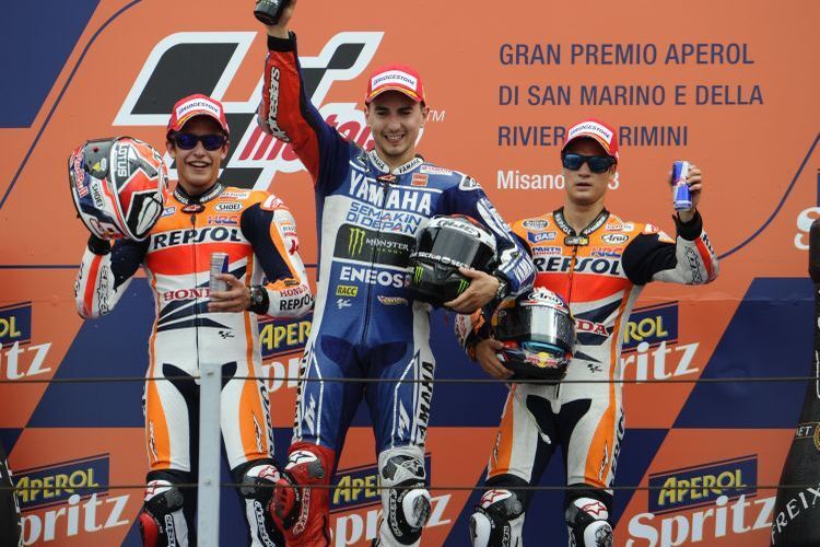 Siegerehrung in Misano mit Lorenzo, Márquez und Pedrosa