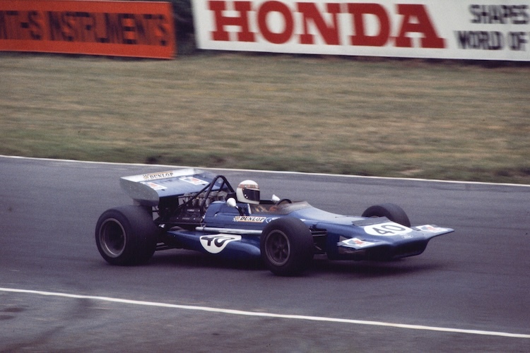1970: Jackie Stewart im March 701 mit seitlichen Flügelprofilen