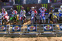 Team USA und Frankreich schenken sich nichts, auch am Start zum zweiten Rennen steht Febvre (3) direkt neben Webb (9)