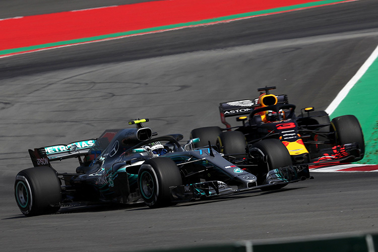 Bottas vor Ricciardo