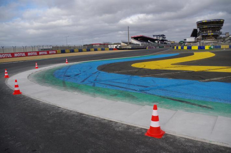 Blick auf Start/Ziel in Le Mans