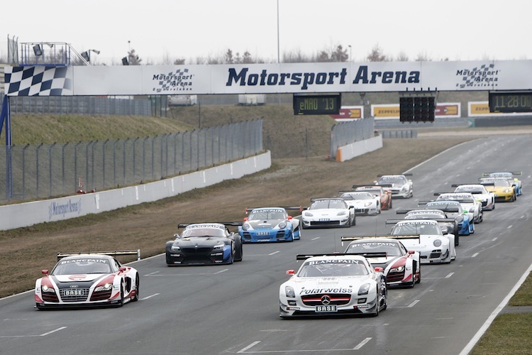 ADAC GT Masters fährt sich in Oschersleben warm