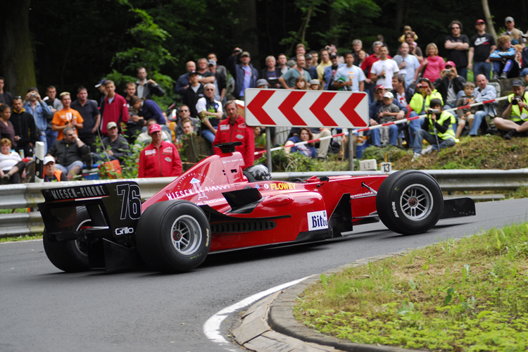 Guy Demuth im ex-Matthias Lauda Lola Zytek F3000, Baujahr 2002.