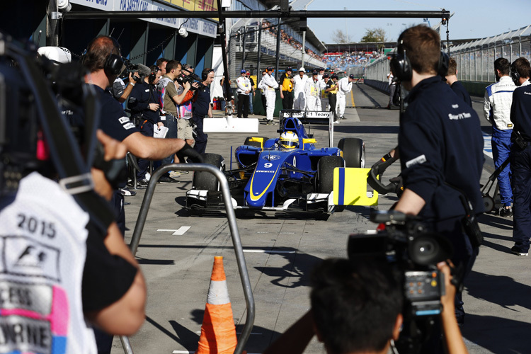 Marcus Ericsson kommt an die Box