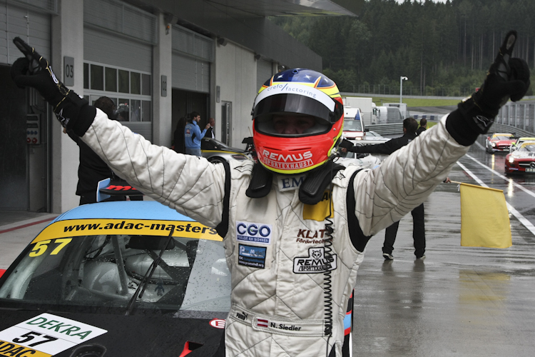 Norbert Siedler freut sich über seinen Sieg am Red Bull Ring