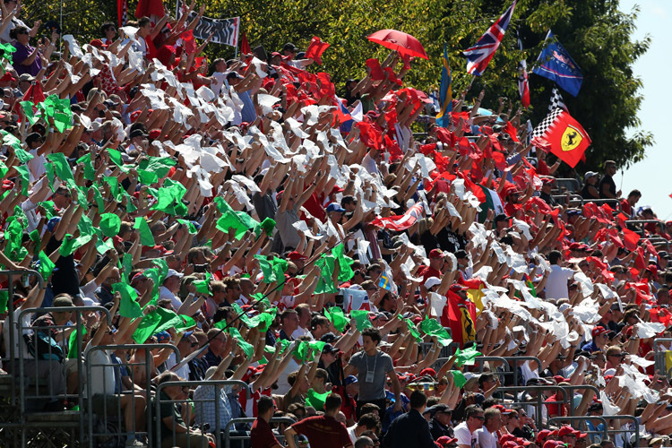 Die Formel-1-Fans hoffen auf eine GP-Zukunft in Monza