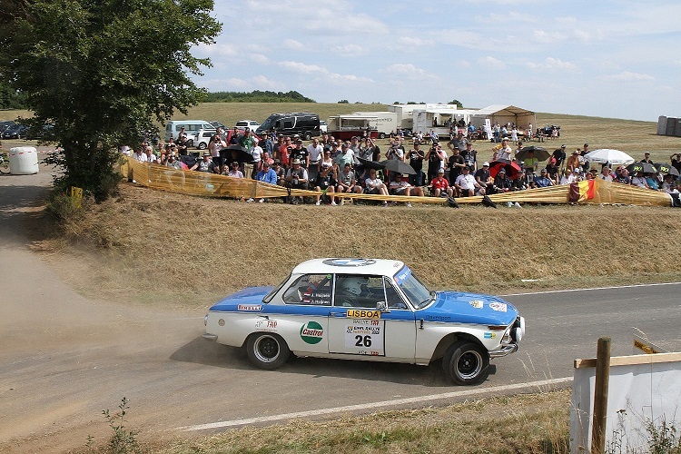 Der BMW war früher ein beliebtes Rallyeauto