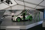 Dr. Frank Welsch (vorne) stellt den neuen Skoda Fabia R5 vor