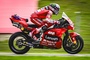 Keine Freunde im freien Training, aber richtig gute Laune in der zweiten Sitzung – Enea Bastiani auf der Ducati Desmosedici GP24