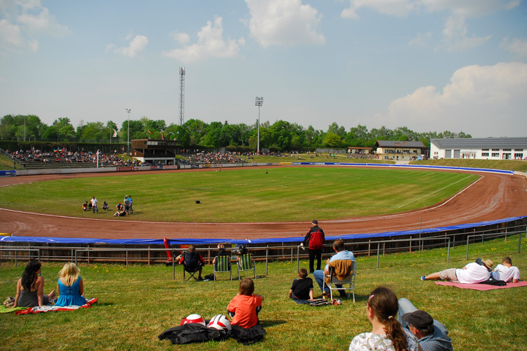 Das Rottalstadion in Pocking ist für große Rennen gerüstet