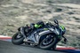 Kawasaki hat die ZX-10R mit einem elektronischen Showa-Fahrwerk ausgerüstet und dem Modellkürzel die Buchstaben SE hinzugefügt
