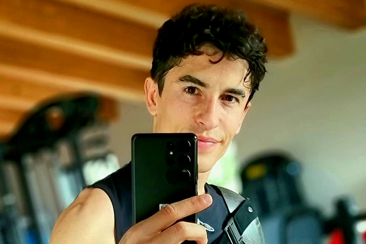 Marc Márquez in seinem Fitnessraum in Cervera