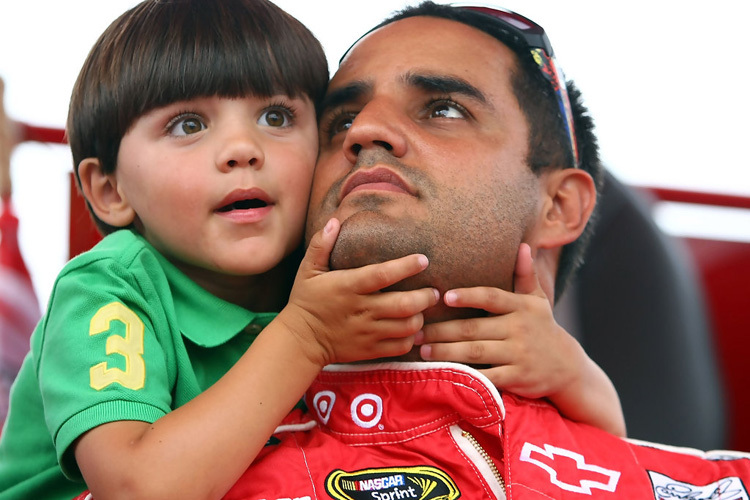 Nicht nur Söhnchen Sebastian hat Juan Pablo Montoya an der Gurgel