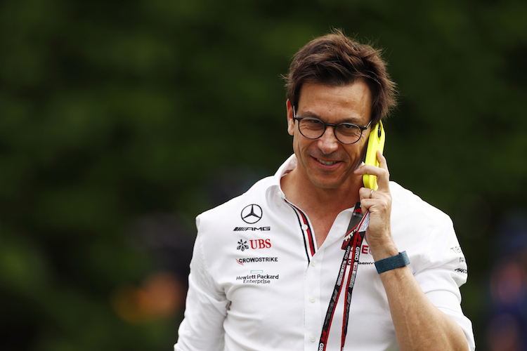Sergio Pérez bleibt trotz der Rückkehr von Daniel Ricciardo entspannt