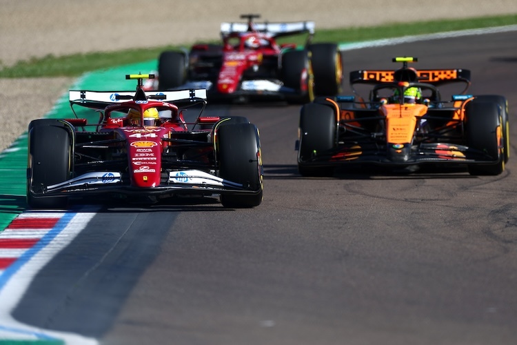 Ferrari vor McLaren (hier in Imola), das passiert selten