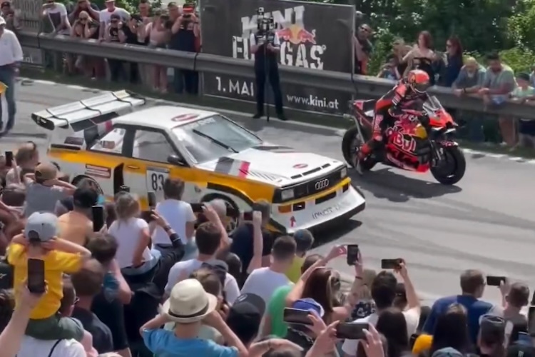 KTM gegen Audi. Jonas Folger als Gast beim traditionellen Kini-Event in Tirol