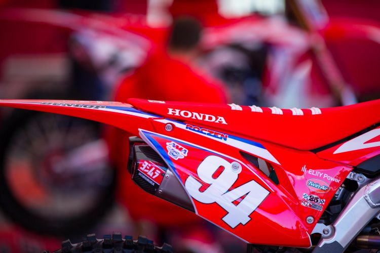 In Anaheim startete Ken Roczen noch mit dem 'redplate' des WM-Führenden