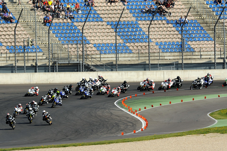 Der Yamaha R6-Dunlop-Cup auf dem Lausitzring 2011