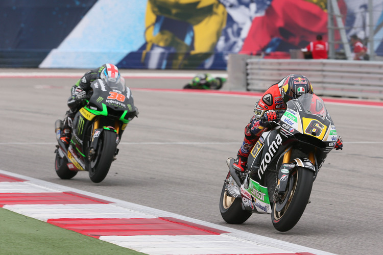 Texas: Stefan Bradl (6) vor Bradley Smith (38) 