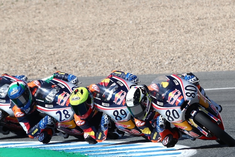 Der Red Bull Rookies Cup als ultimative Nachwuchsserie. Die 250er-KTM ähnelt der Moto3 und besitzt durchgängig WP-Federelemente