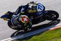 Domi Aegerter fühlt sich auf der Yamaha pudelwohl