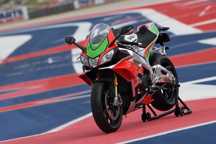 Sehen wir die Aprilia RSV4 mit Wingelts schon bald auf der Rennstrecke?