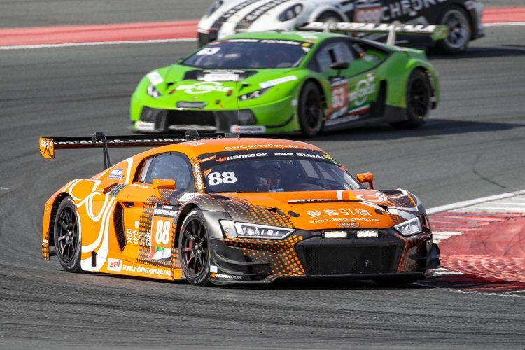 Der Audi R8 LMS von Car Collection Motorsport gewinnt die 24h Dubai