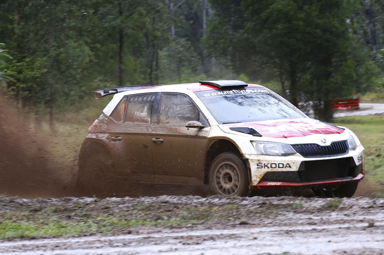 Schlamm drüber - Fabian Kreim (Skoda) sammelt Erfahrung in der Asien-Pazifik-Meisterschaft