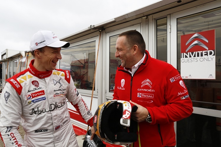 Kris Meeke (li.) im Gespräch mit Yves Matton