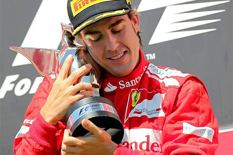 Dich geb ich nicht mehr her – Alonso nach seinem Sieg in Valencia 2012