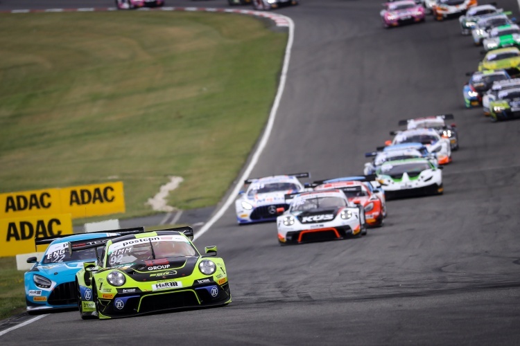 Der Porsche 911 GT3 R von SSR-Performance auf dem Nürburgring