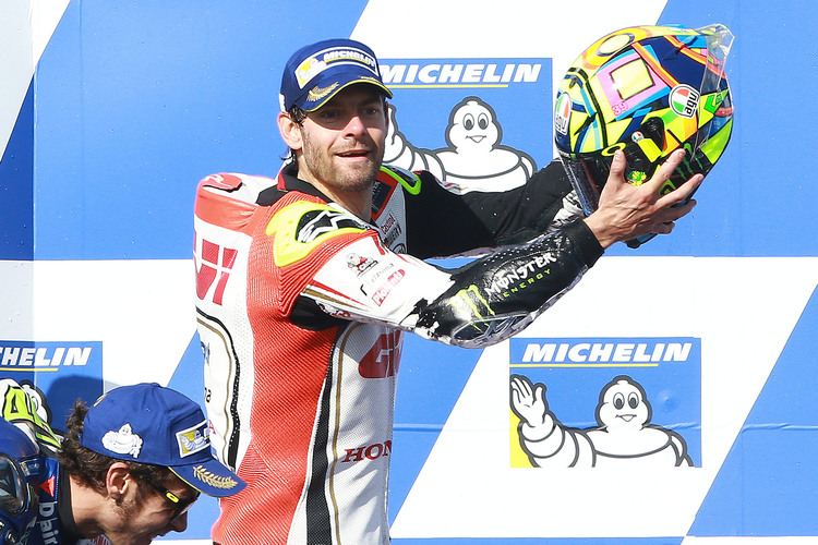 Cal Crutchlow: Er wollte Rossis Helm dem Publikum zuwerfen...