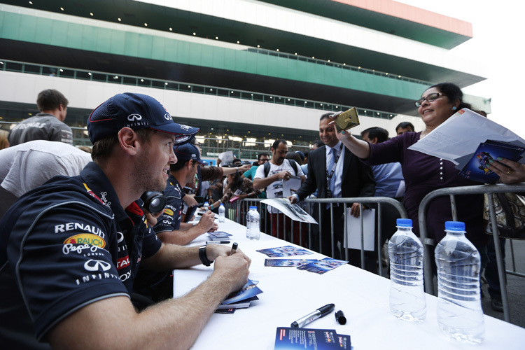 Autogrammstunde am Buddh International Circuit