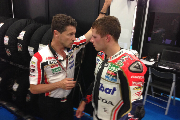 Freitag in der LCR-Box: Lucio Cecchinello nach FP2 mit Stefan Bradl