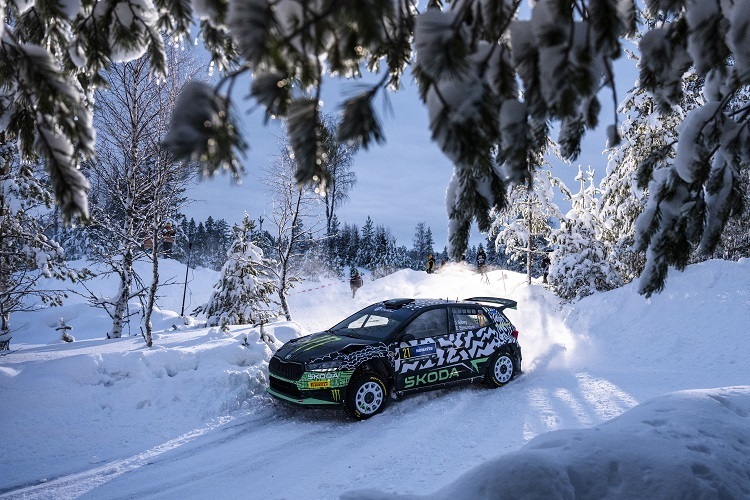 Oliver Solberg dominierte beim Heimspiel klar die WRC2