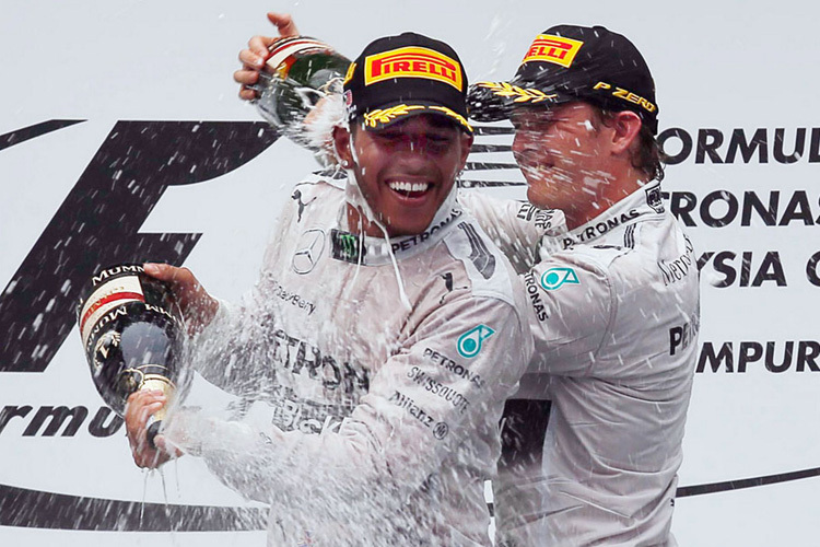Lewis Hamilton und Nico Rosberg: Wer macht in Singapur wen nass?