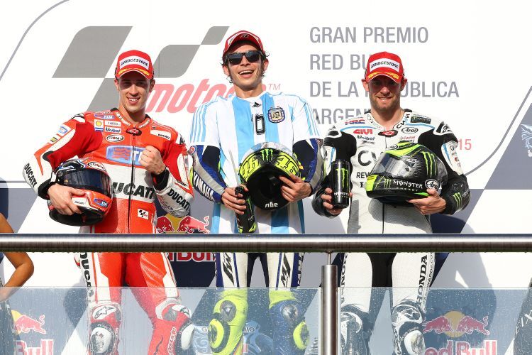 Siegerehrung in Argentinien: Dovizioso, Rossi, Crutchlow