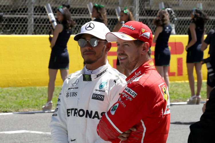 Lewis Hamilton und Sebastian Vettel starten aus der ersten Reihe in den Spanien-GP