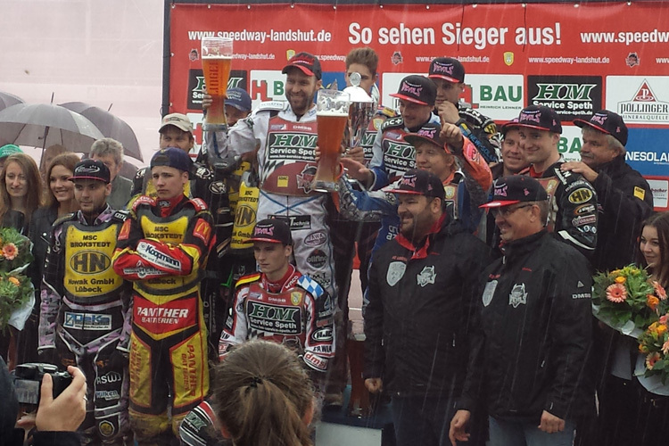 Landshut feierte, Brokstedt stand im Regen