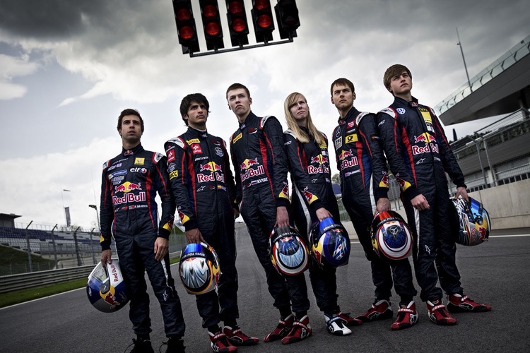 Die Junioren Da Costa, Sainz, Kvyat, Visser, Blomqvist, O’Keeffe (von links)