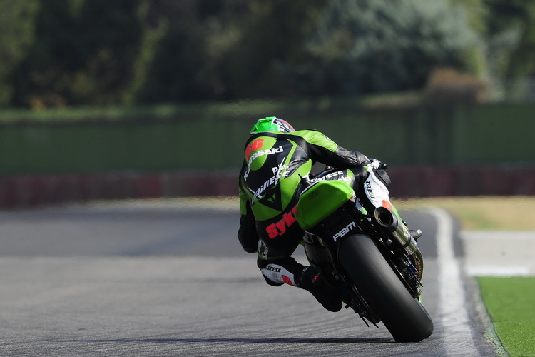 Tom Sykes mit vollem Einsatz in Imola