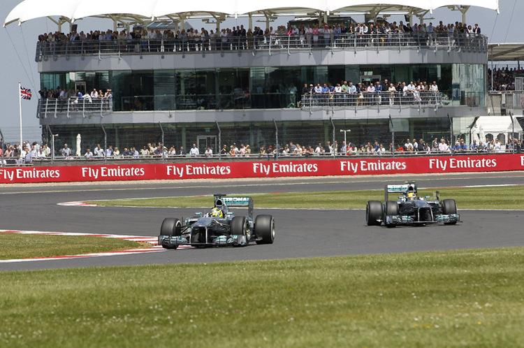 Mercedes-Pilot Nico Rosberg profitierte vom Pech seiner Gegner
