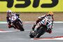 Auf nasser Piste hat Michael van der Mark Toprak Razgatlioglu noch etwas voraus