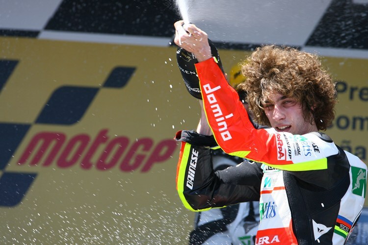 Marco Simoncelli siegte in Le Mans überlegen