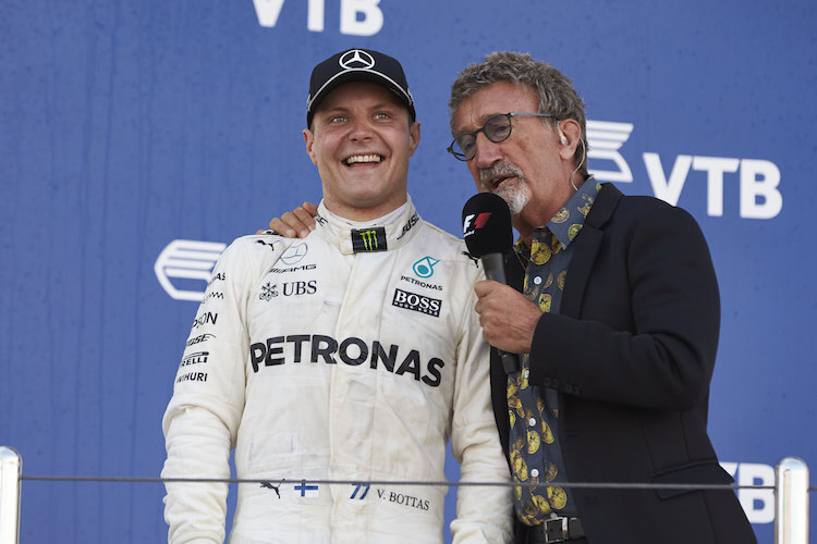 Eddie Jordan mit Mercedes-Mann Valtteri Bottas